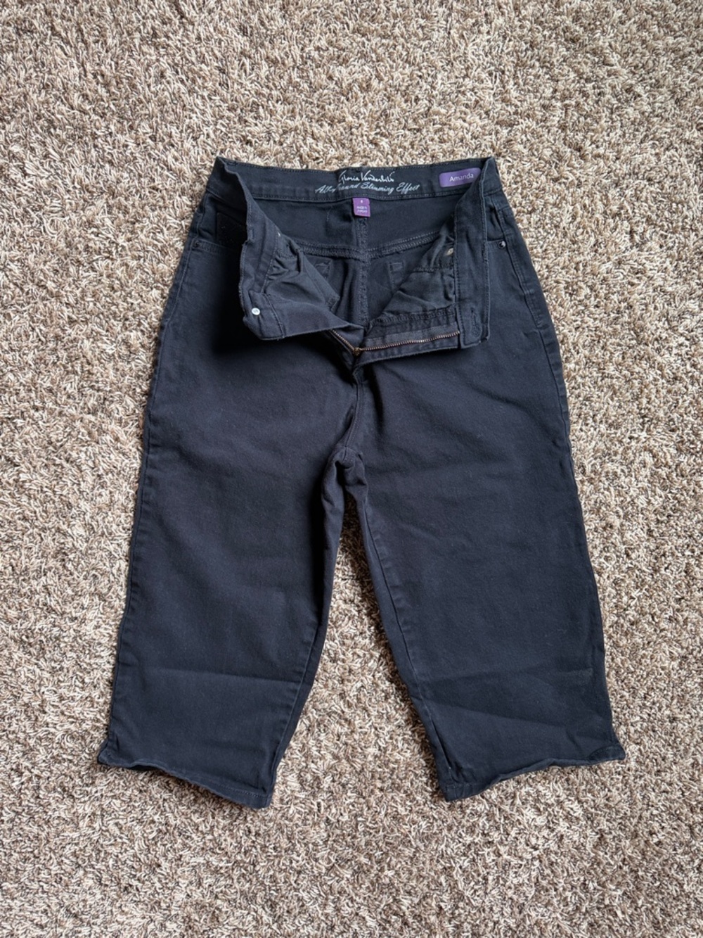 Black Cropped Jean